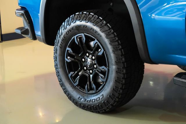 Used 2022 Chevrolet Silverado 1500 ZR2 w/ Technology Package image 53