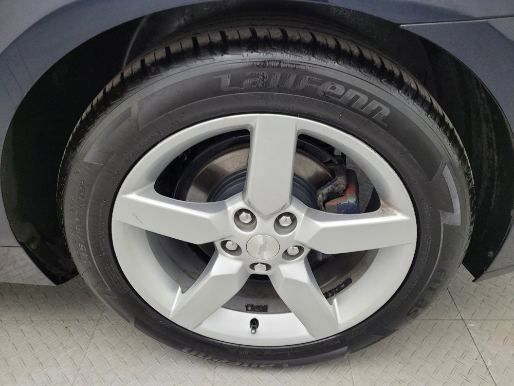 Used 2015 Chevrolet Camaro LT image 31