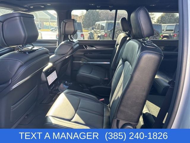 New 2026 Jeep Grand Wagoneer Summit image 19