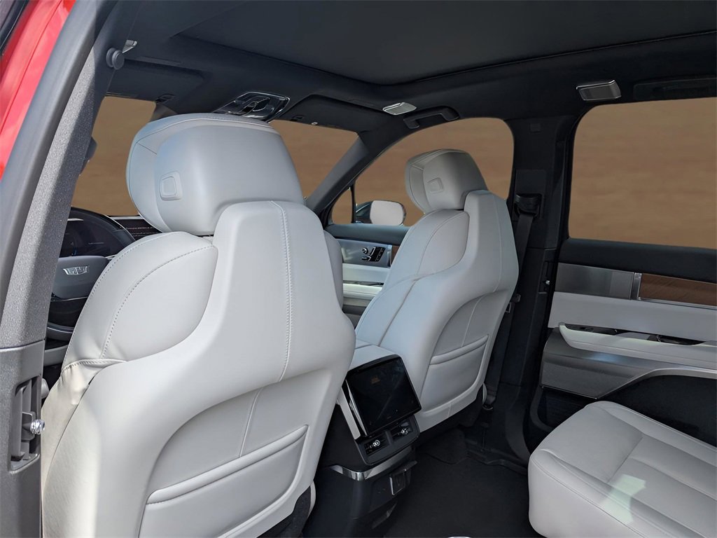 New 2026 Cadillac Vistiq Luxury image 14
