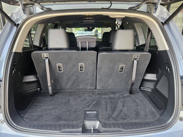 Used 2022 Honda Pilot Touring image 11