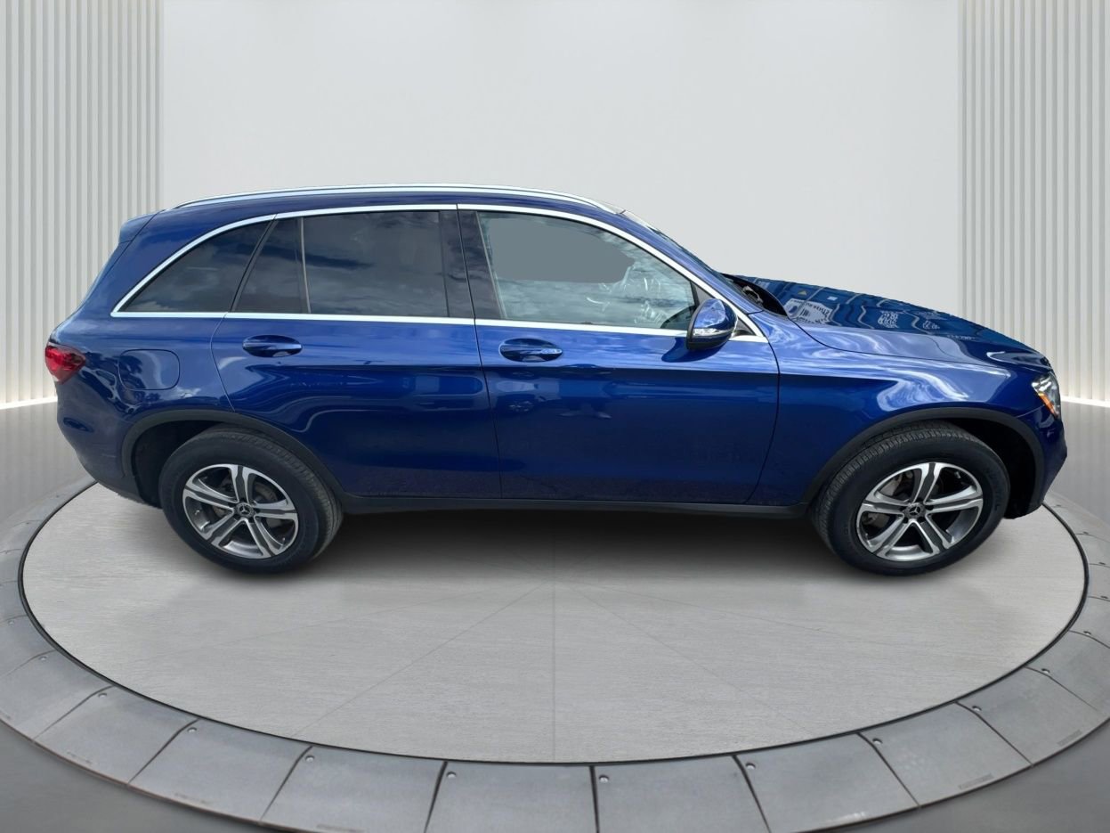 Used 2020 Mercedes-Benz GLC 300 4MATIC image 4