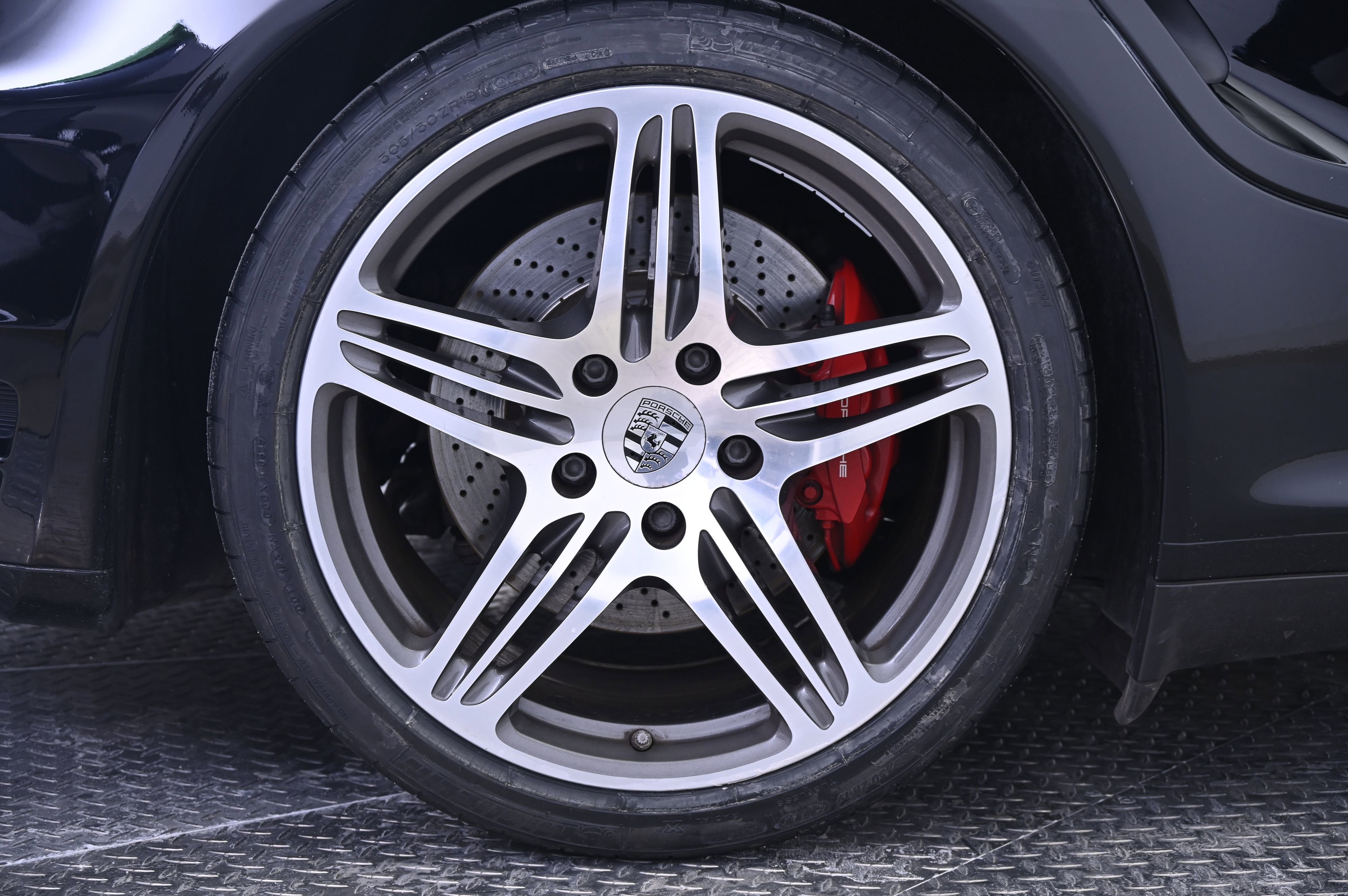 Used 2009 Porsche 911 Turbo image 13