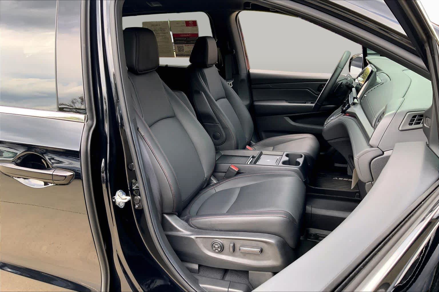 Used 2026 Honda Odyssey Sport-L image 9