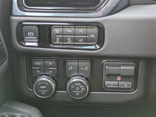 New 2026 GMC Yukon XL AT4 Ultimate w/ LPO, Illumination Package image 26