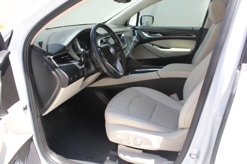 Used 2023 Buick Enclave Essence w/ Sound and Sites Package AWD/4WD image 9