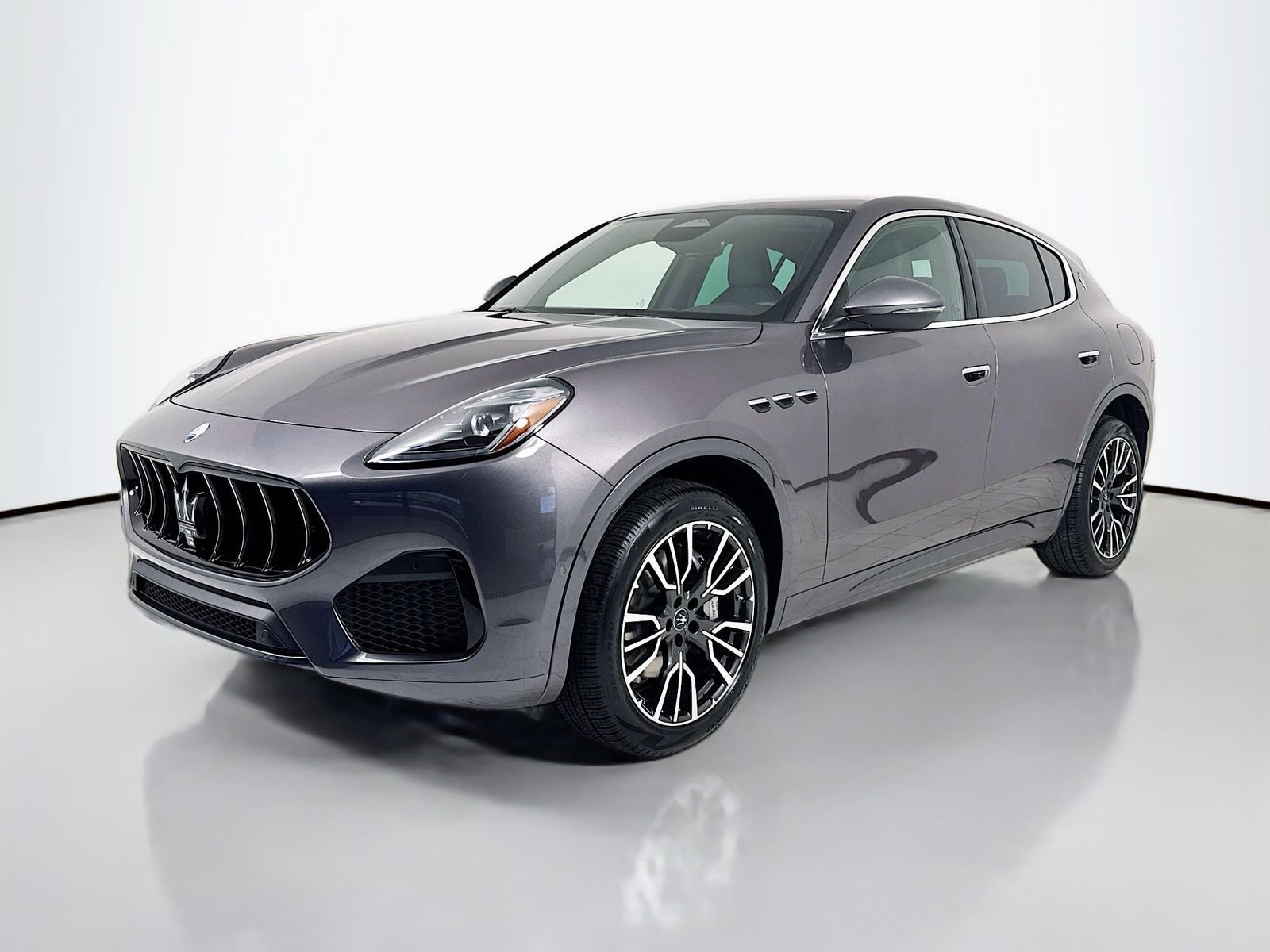 New 2025 Maserati Grecale GT AWD/4WD image 4