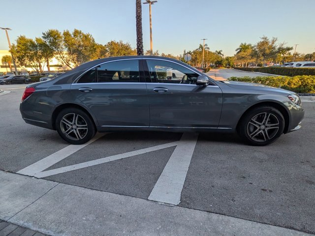 Used 2017 Mercedes-Benz S 550 4MATIC Sedan image 4