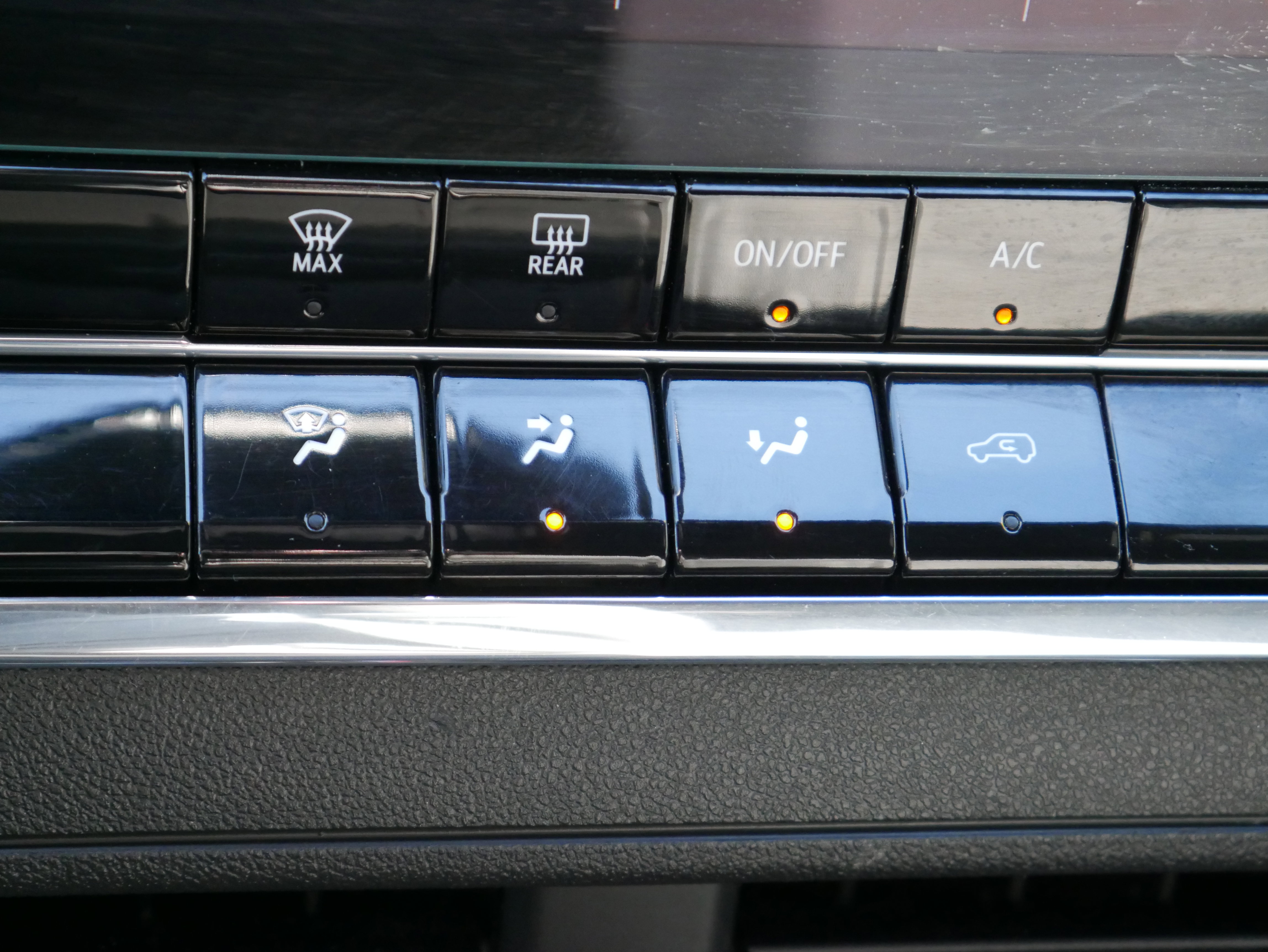 Certified 2024 Chevrolet Colorado Trail Boss w/ Technology Package image 19