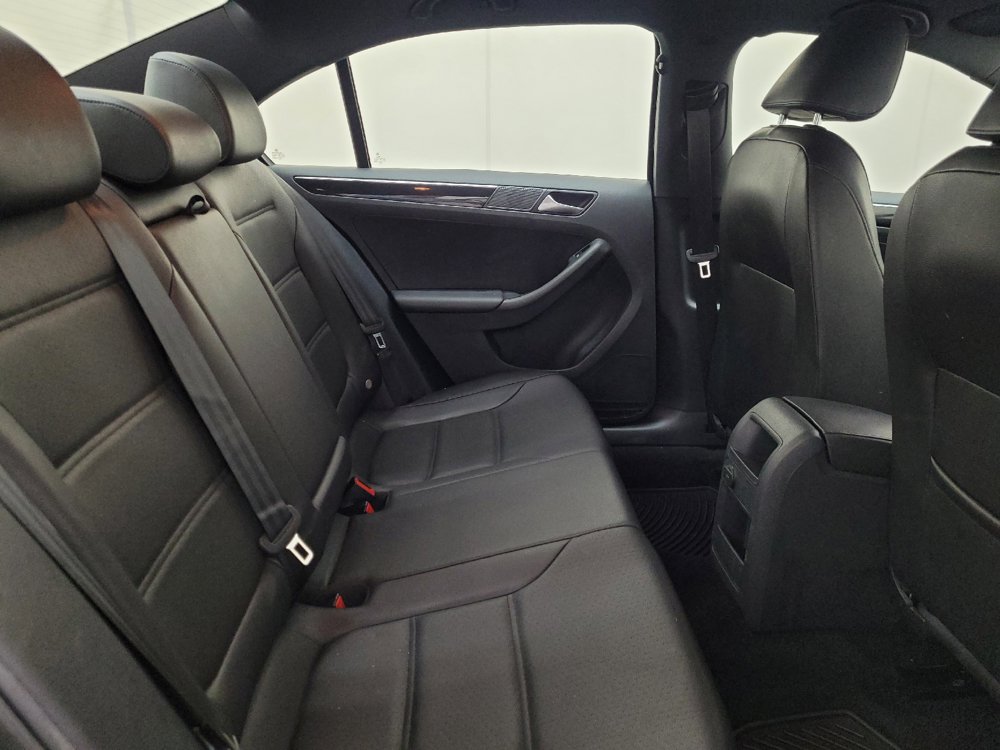 Used 2018 Volkswagen Jetta Sport FWD image 19