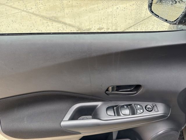 Used 2025 Nissan Kicks Play S image 9