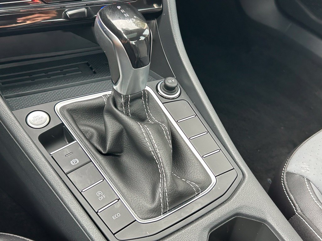 Certified 2026 Volkswagen Jetta SE FWD image 34