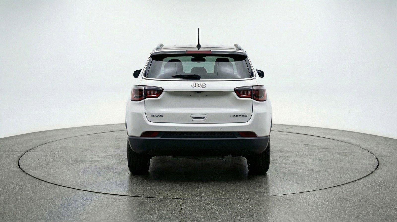 Used 2025 Jeep Compass Trailhawk AWD/4WD image 7