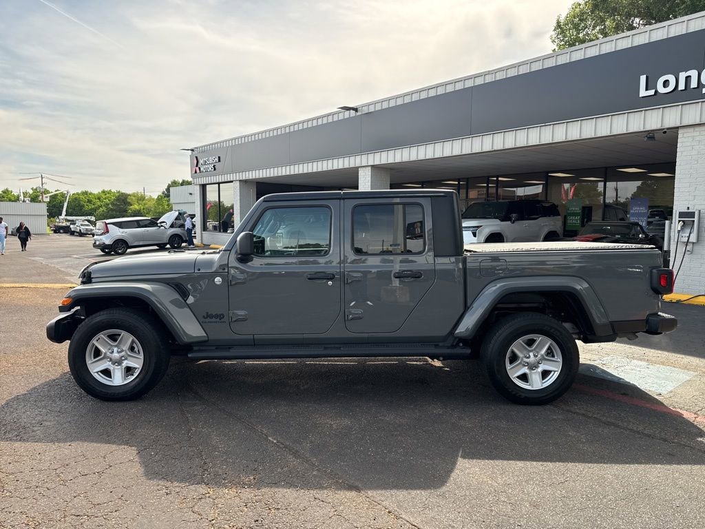 Used 2021 Jeep Gladiator Sport AWD/4WD image 9