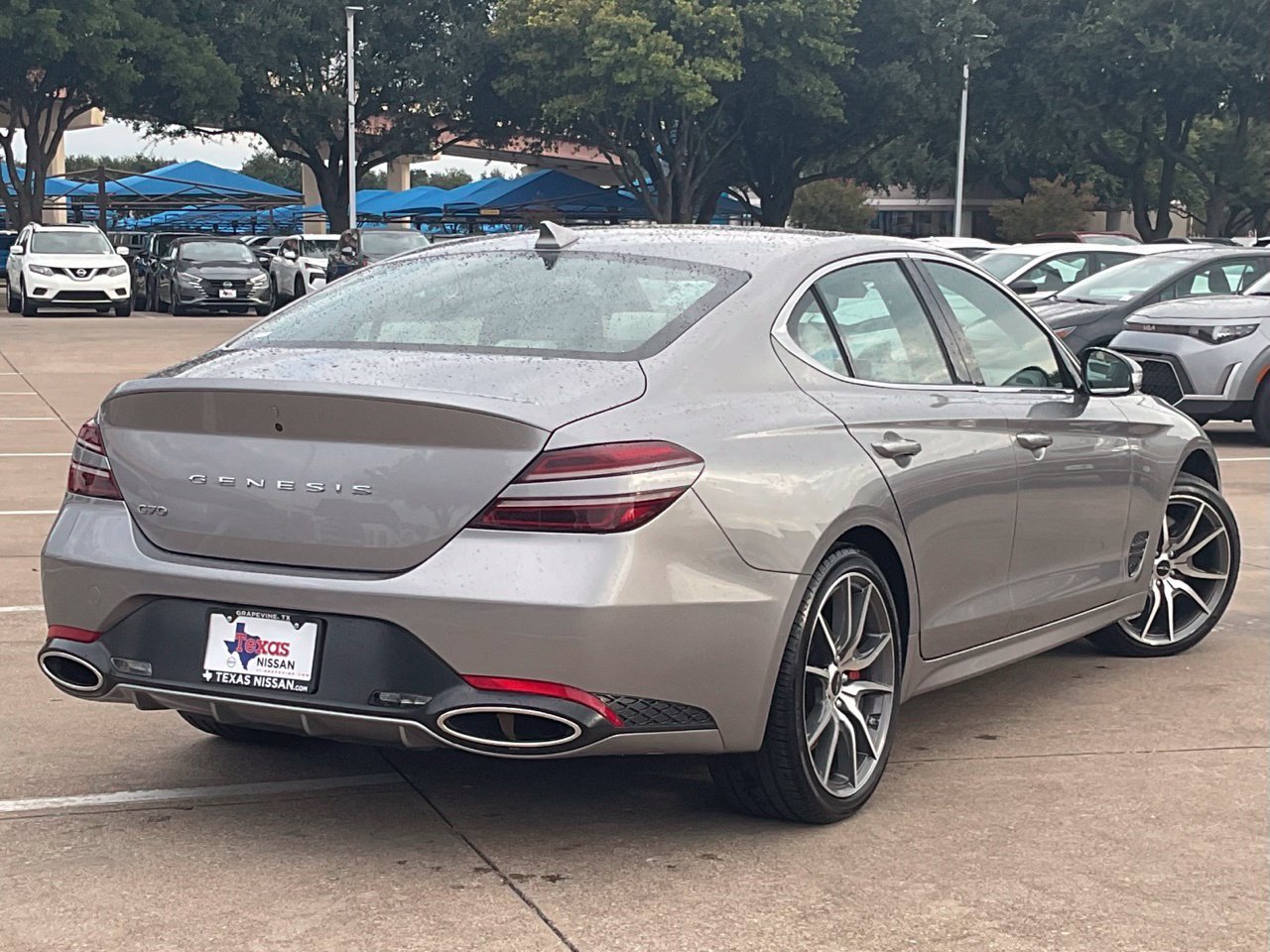 Used 2025 Genesis G70 2.5T RWD image 4