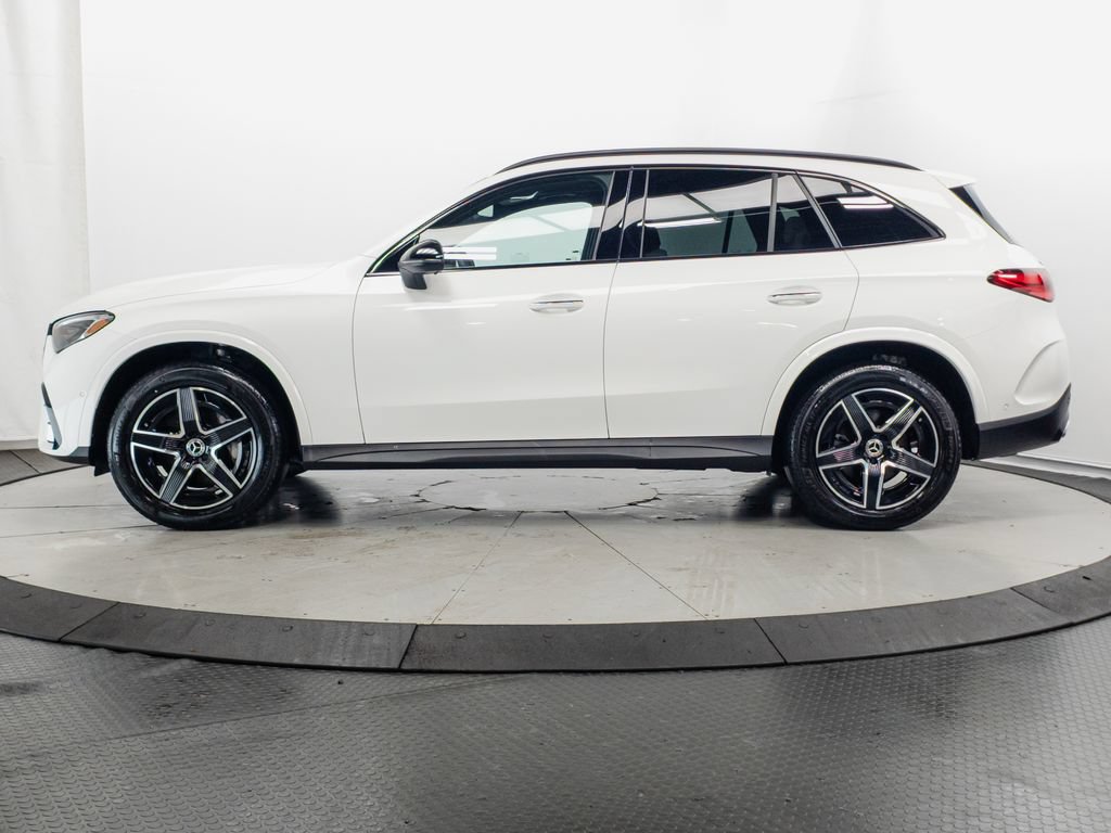 Certified 2026 Mercedes-Benz GLC 300 4MATIC image 4