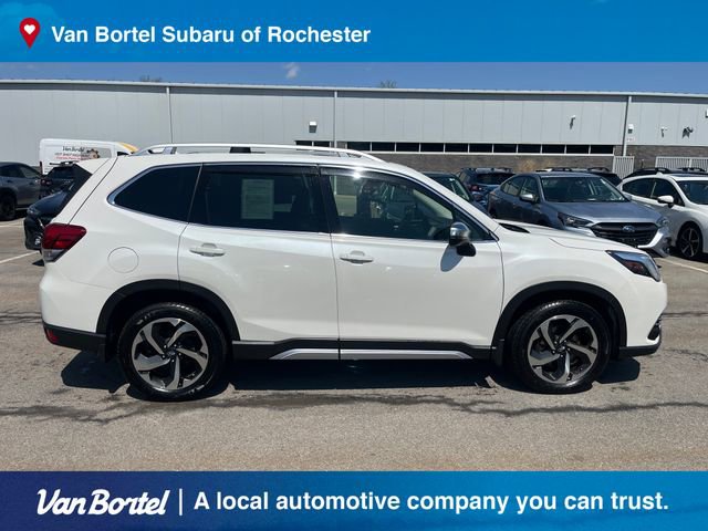 Used 2022 Subaru Forester Touring AWD/4WD image 6