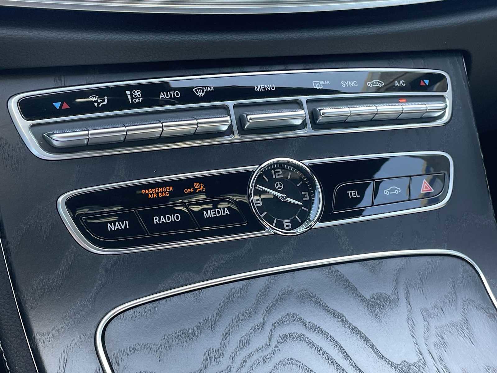 Used 2020 Mercedes-Benz E 350 Sedan image 27