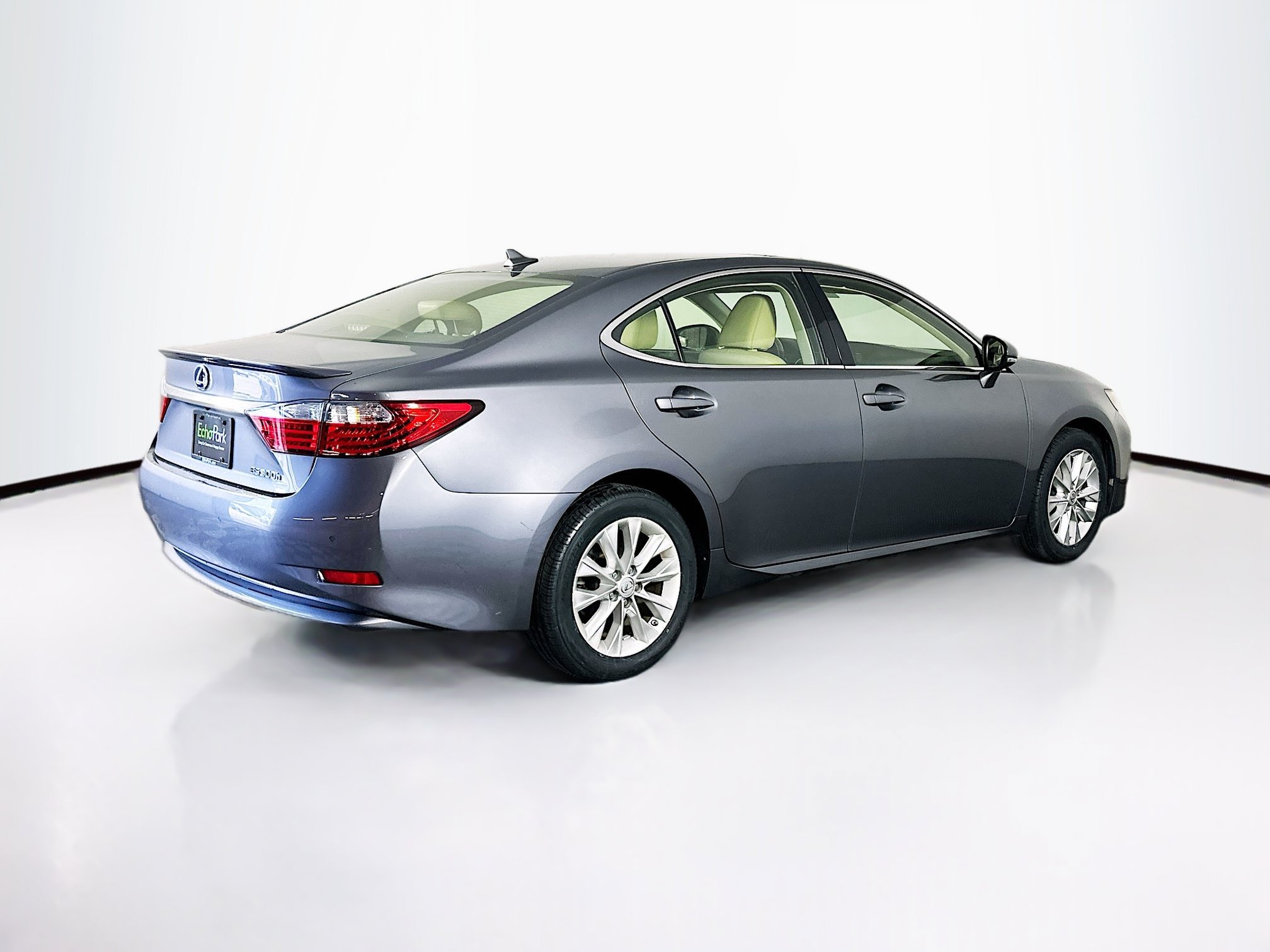 Used 2013 Lexus ES 300h w/ Premium Pkg FWD image 9