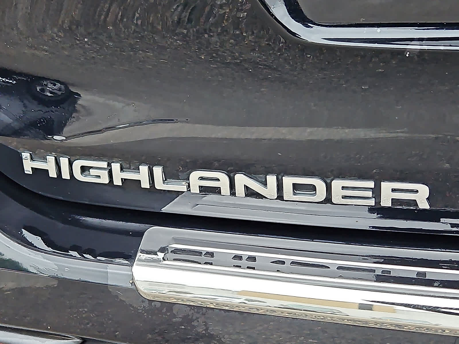 Used 2021 Toyota Highlander LE AWD/4WD image 36