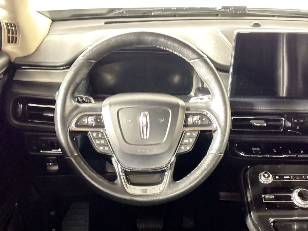 Used 2022 Lincoln Nautilus FWD w/ Premium Package image 13