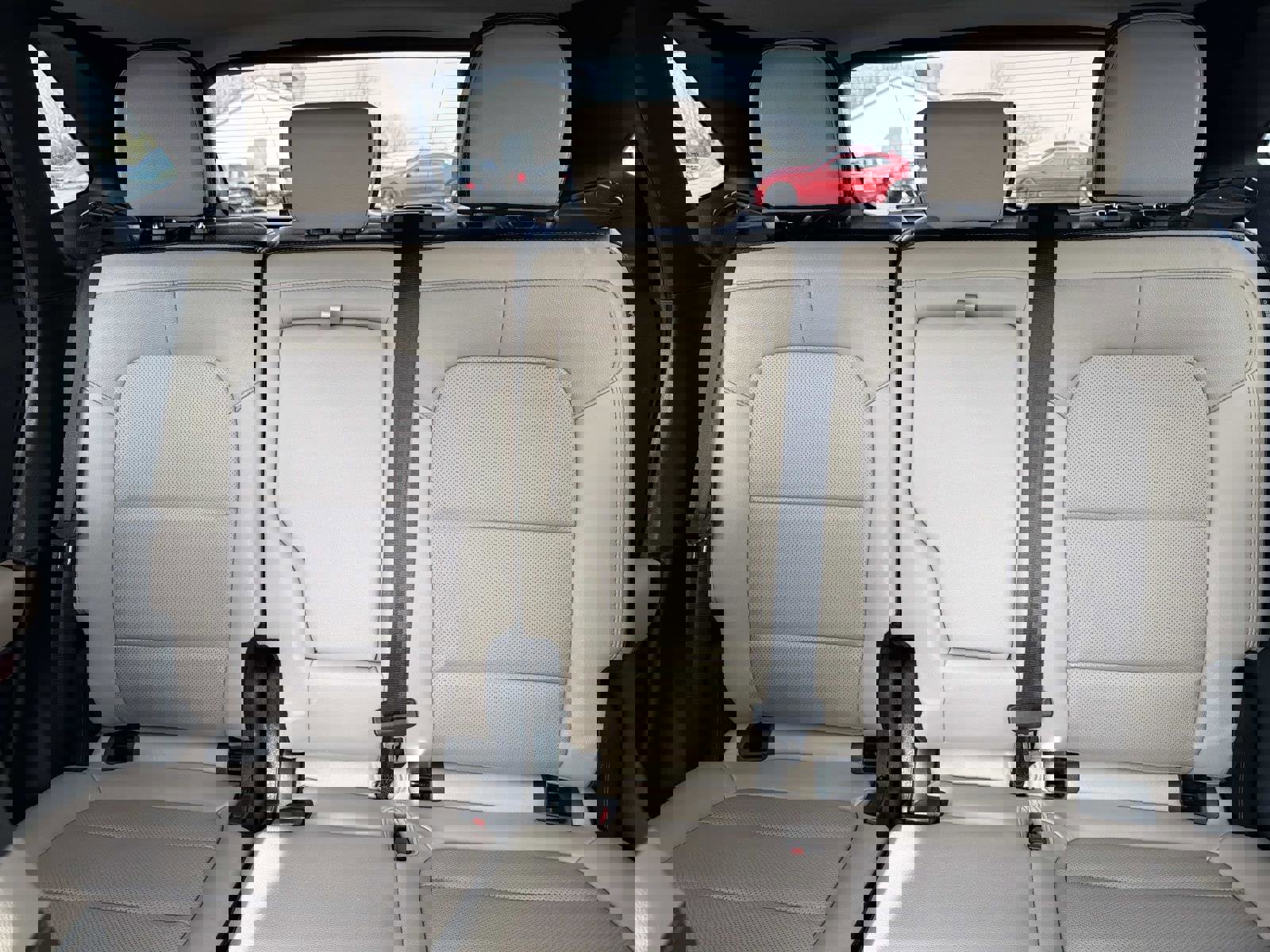 Used 2020 Ford Escape Titanium image 11