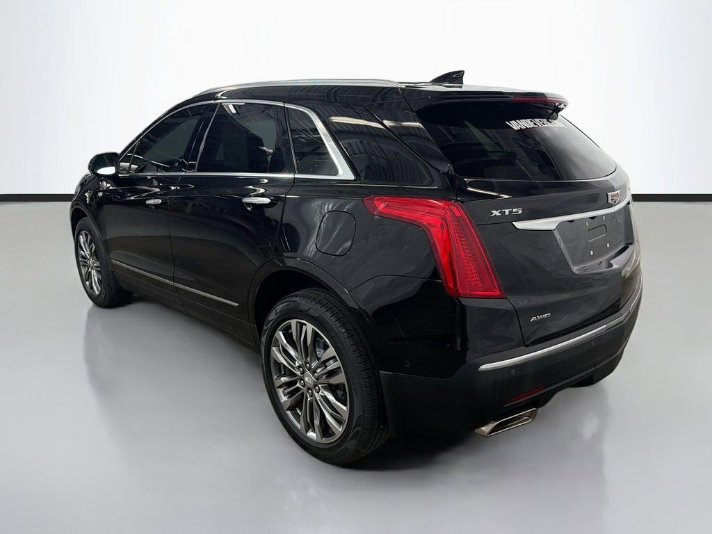 Used 2019 Cadillac XT5 Premium Luxury w/ Driver Assist Package AWD/4WD image 8