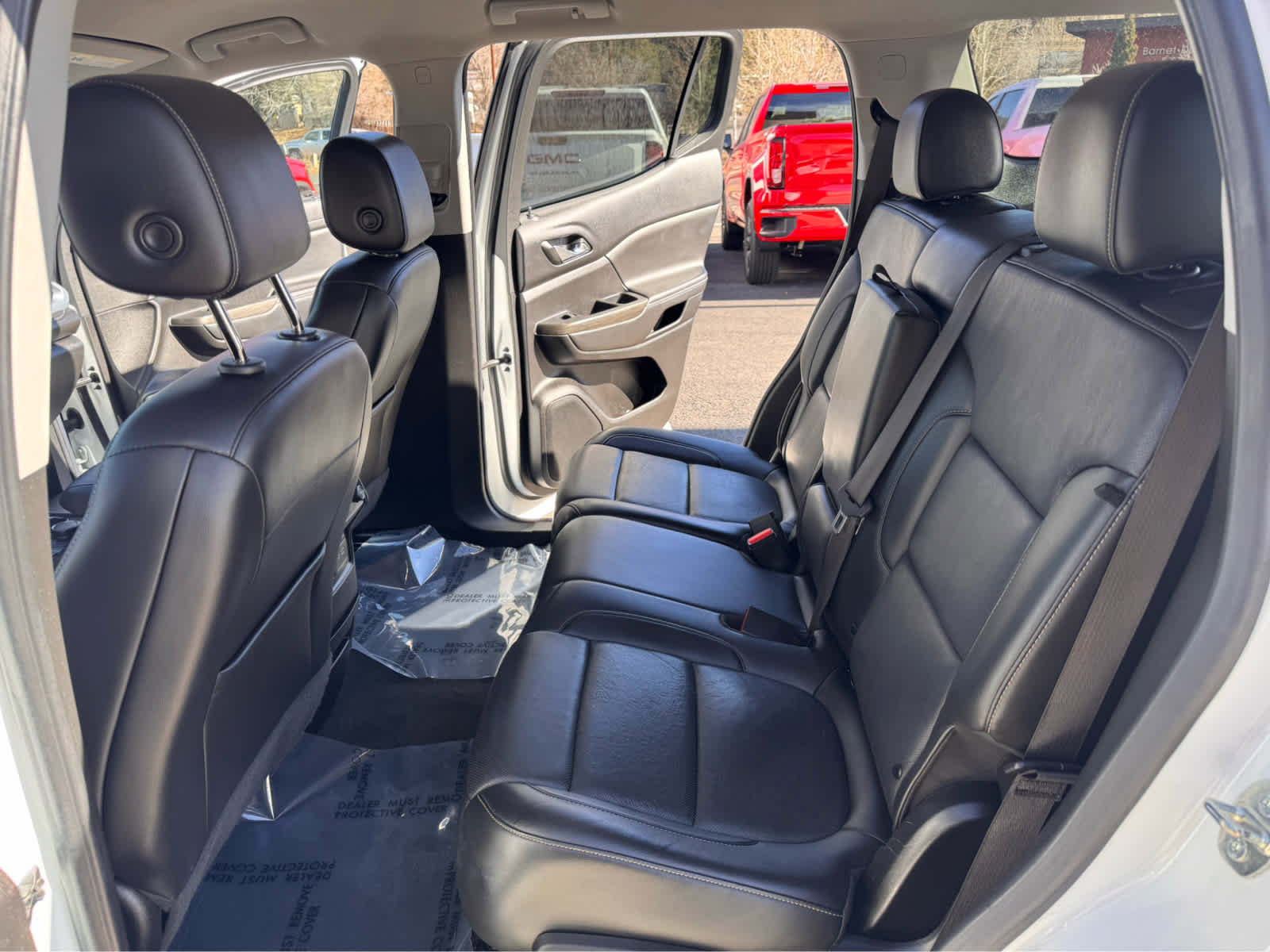 Used 2023 GMC Acadia SLT image 10