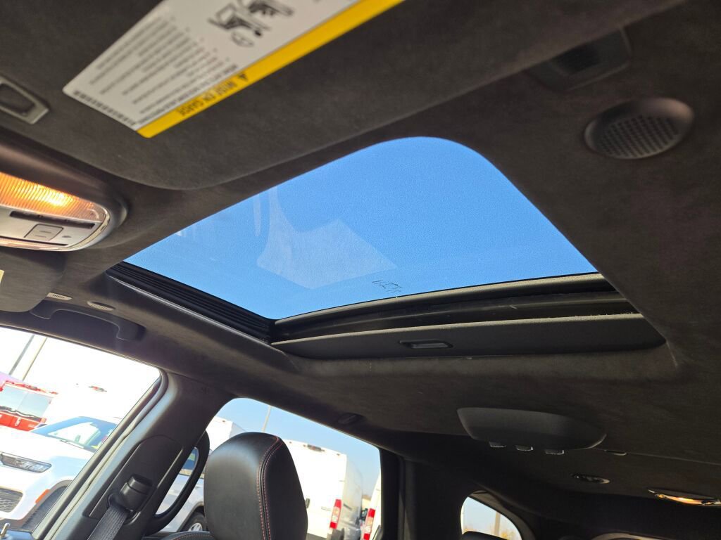 Certified 2024 Dodge Durango R/T image 25