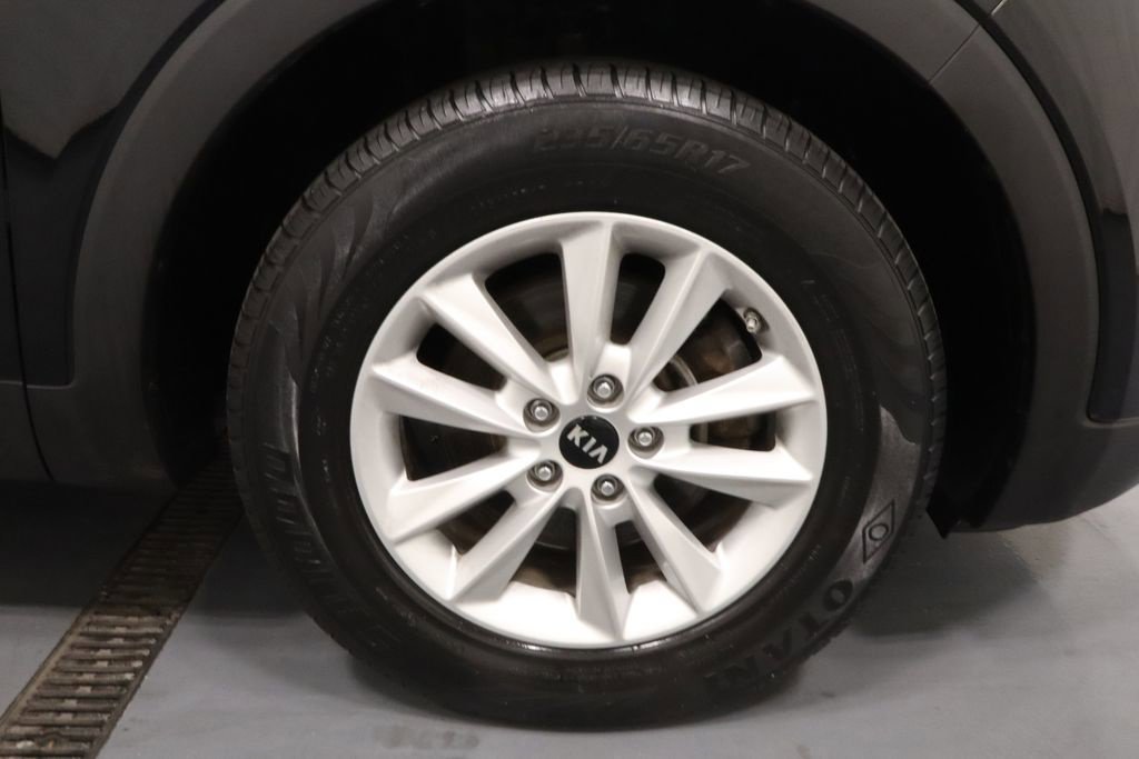 Used 2019 Kia Sorento AWD image 26