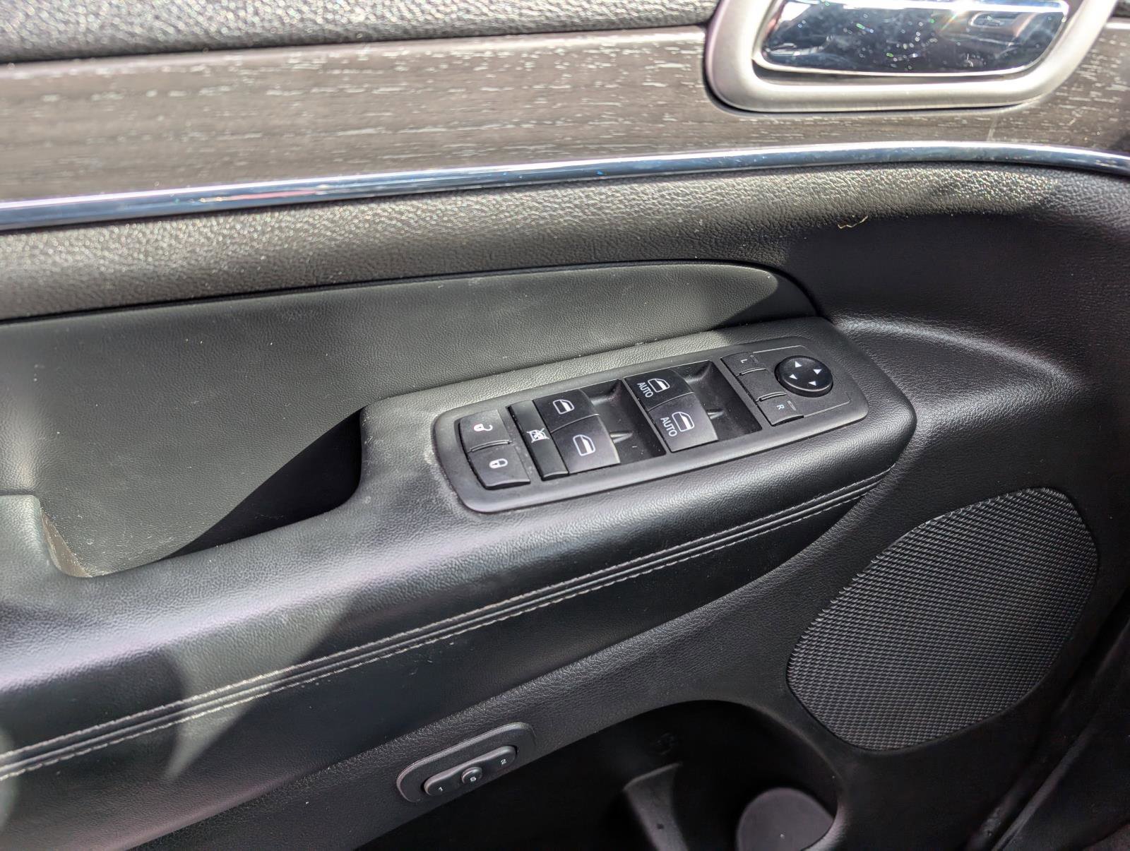 Used 2018 Jeep Grand Cherokee Limited image 20