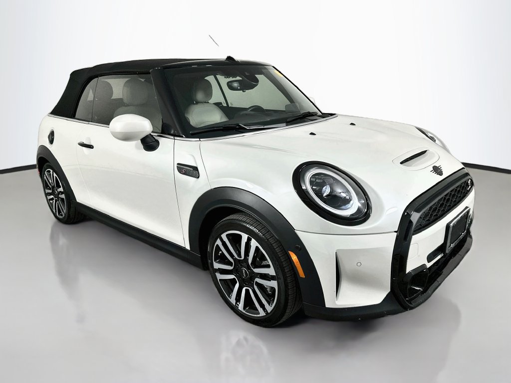 Used 2024 MINI Cooper S FWD image 3