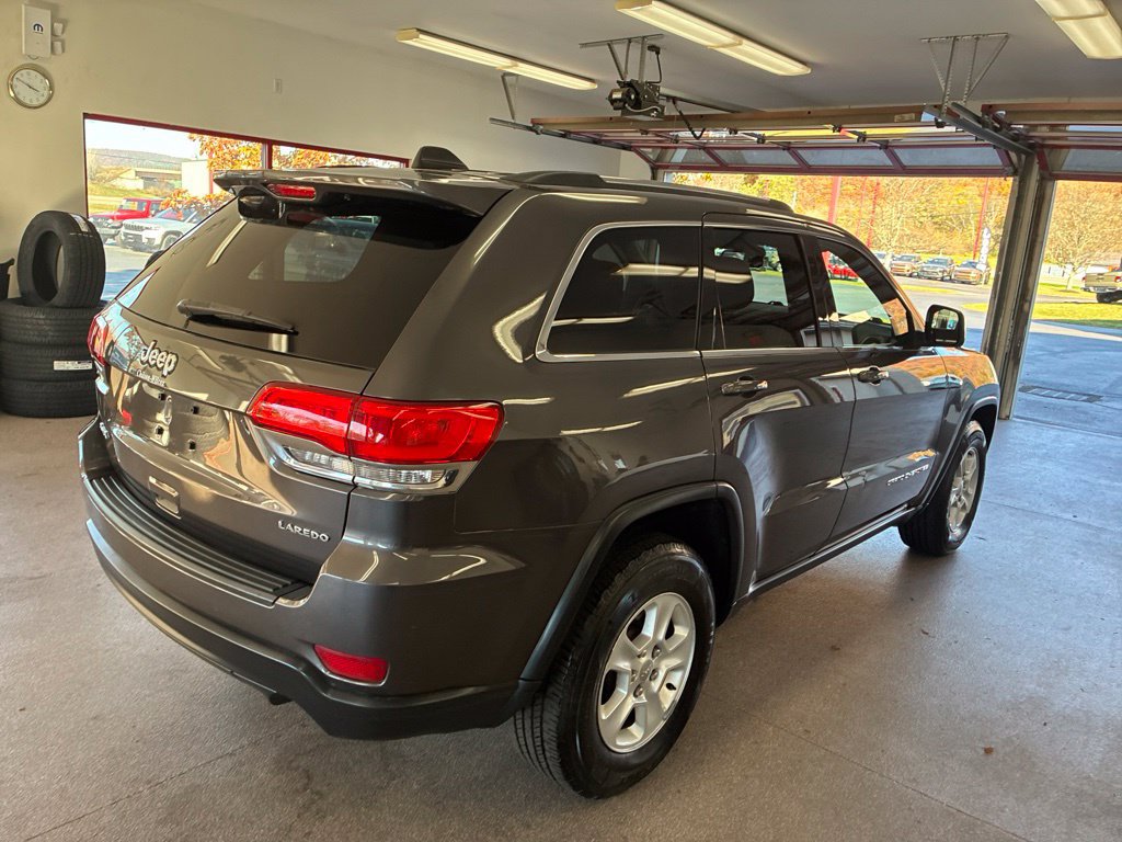 Used 2015 Jeep Grand Cherokee Laredo w/ Quick Order Package 23E AWD/4WD image 23