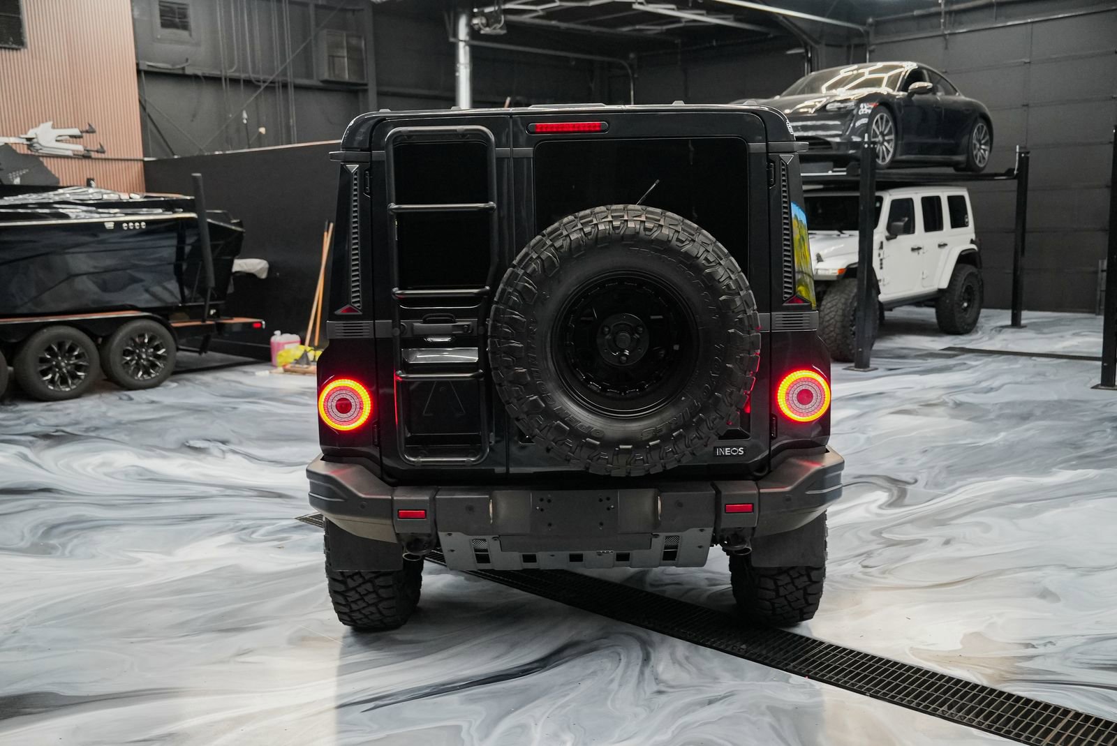 Used 2024 INEOS Grenadier Fieldmaster Edition AWD/4WD image 13