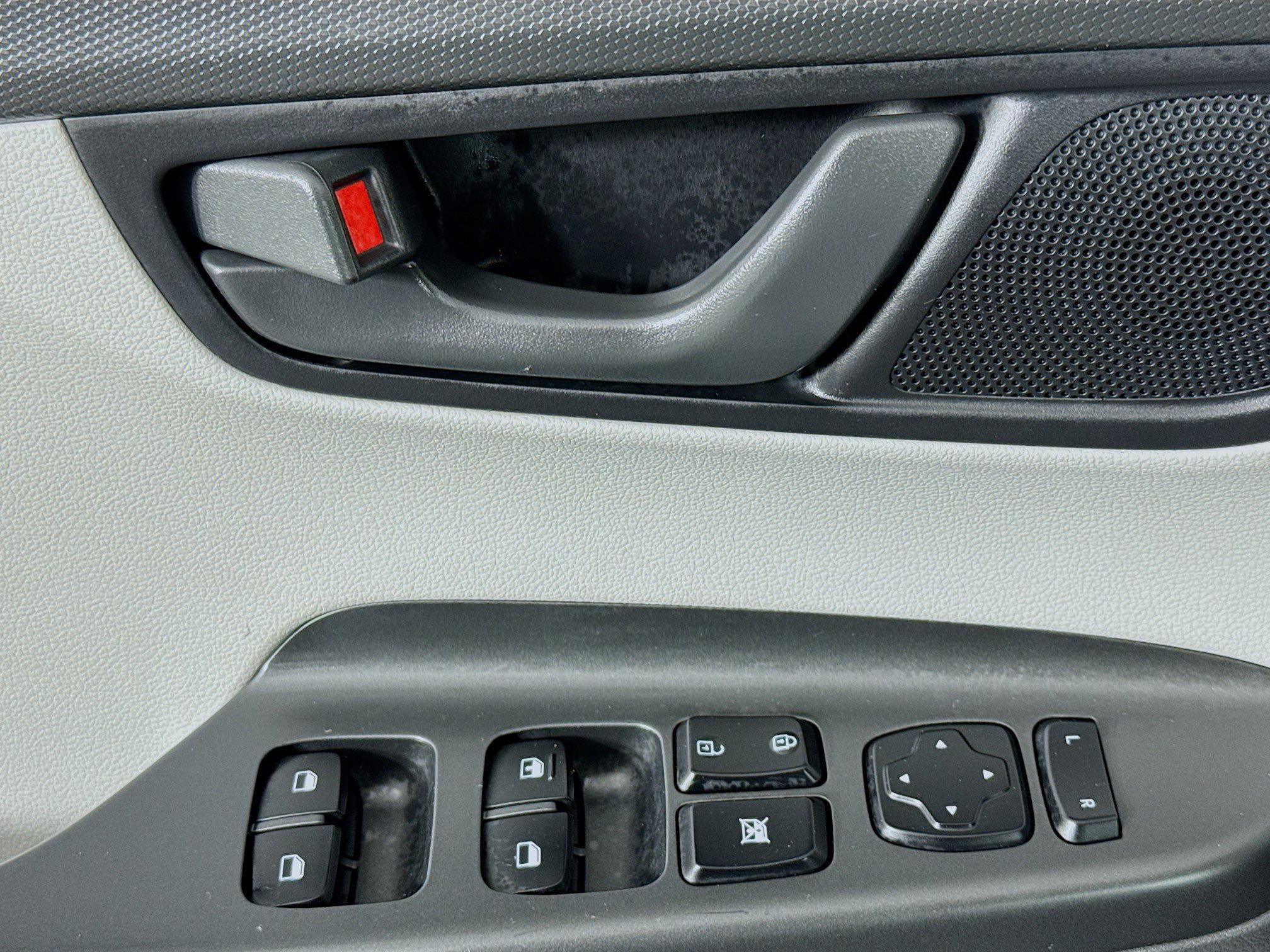 Used 2022 Hyundai Kona SEL image 23