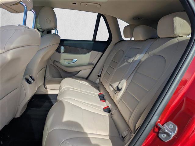 Used 2019 Mercedes-Benz GLC 350e 4MATIC image 19