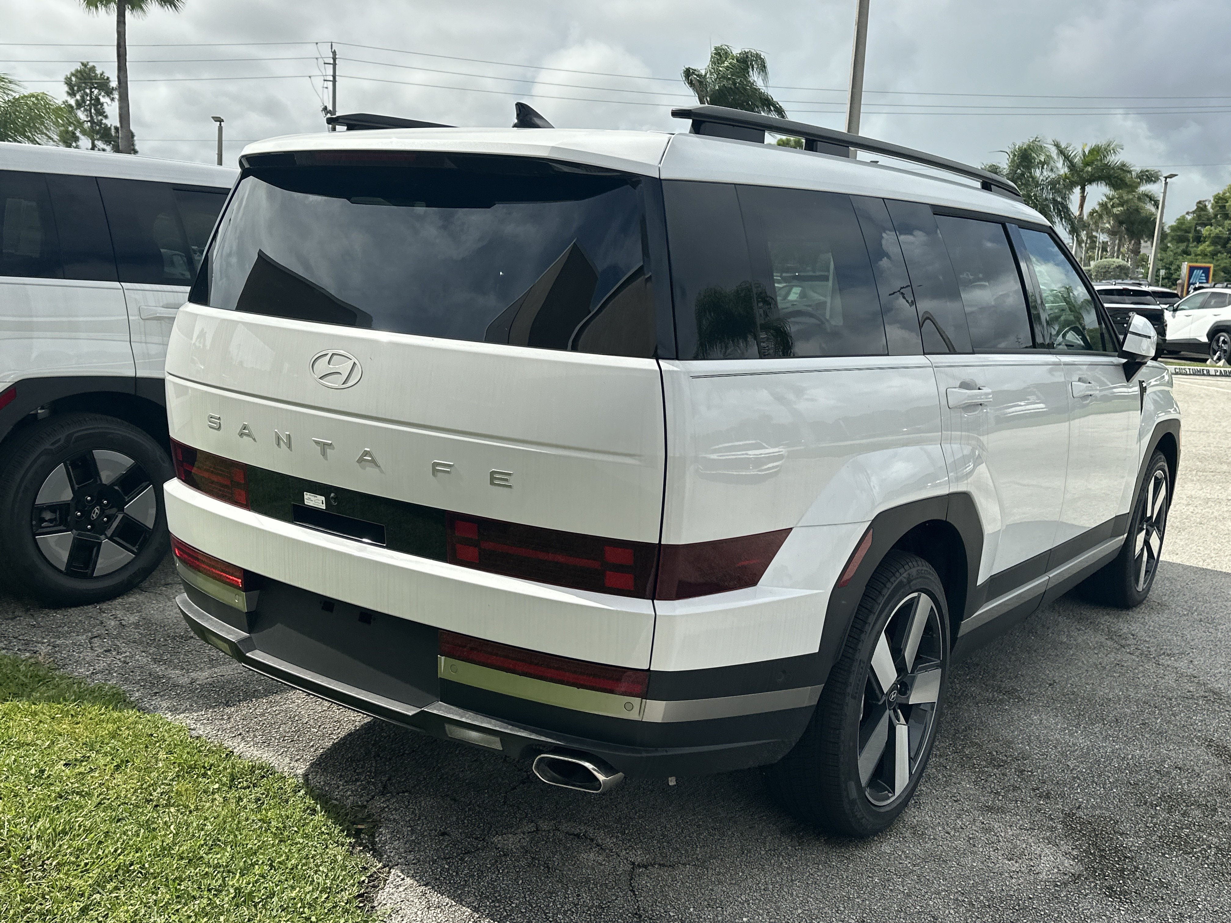 New 2026 Hyundai Santa Fe Limited FWD image 5