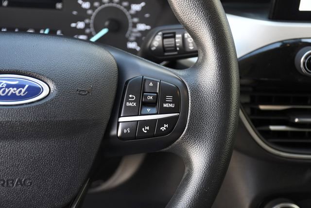 Used 2022 Ford Escape SE image 9