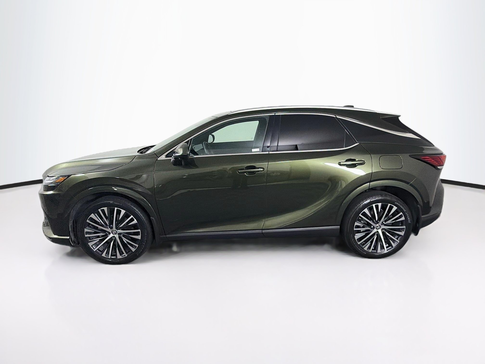 Used 2025 Lexus RX 350 Premium Plus w/ Convenience Package AWD/4WD image 4
