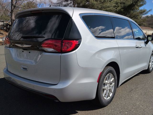 New 2026 Chrysler Voyager LX image 12