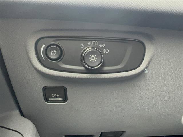 Used 2024 GMC Terrain SLE w/ Driver Convenience Package image 26