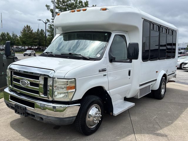 Used 2015 Ford E-350 and Econoline 350 Super Duty RWD image 8