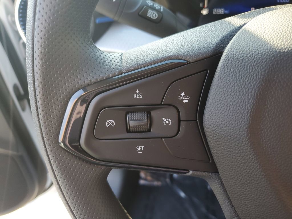 New 2026 Chevrolet Trax LT image 12