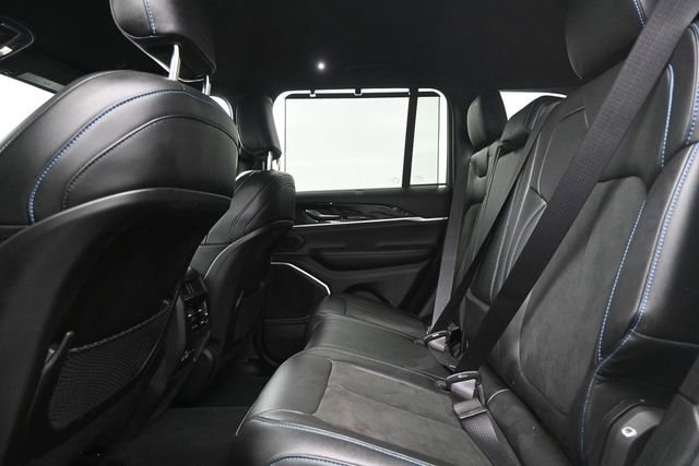 Used 2023 Jeep Grand Cherokee Trailhawk w/ Luxury Tech Group III AWD/4WD image 11