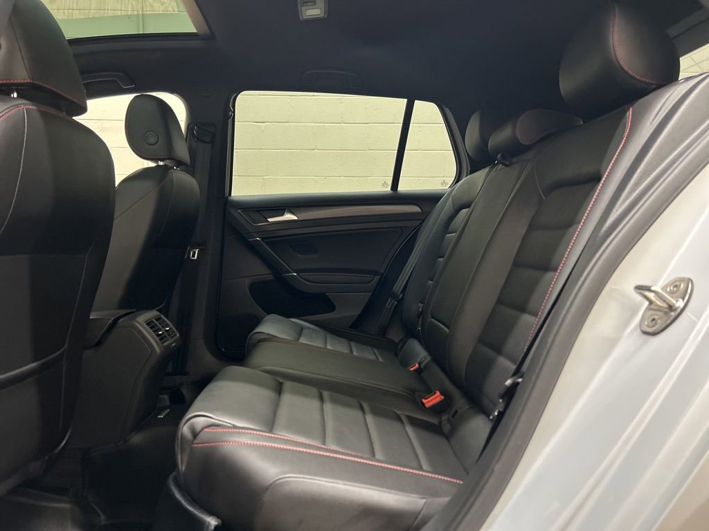 Used 2020 Volkswagen GTI SE FWD image 8