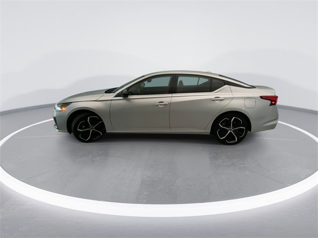 Used 2024 Nissan Altima 2.5 SR image 9