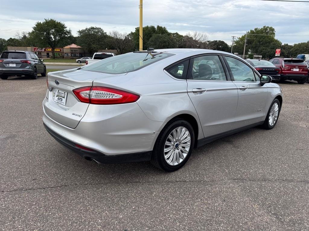 Used 2014 Ford Fusion S FWD image 4