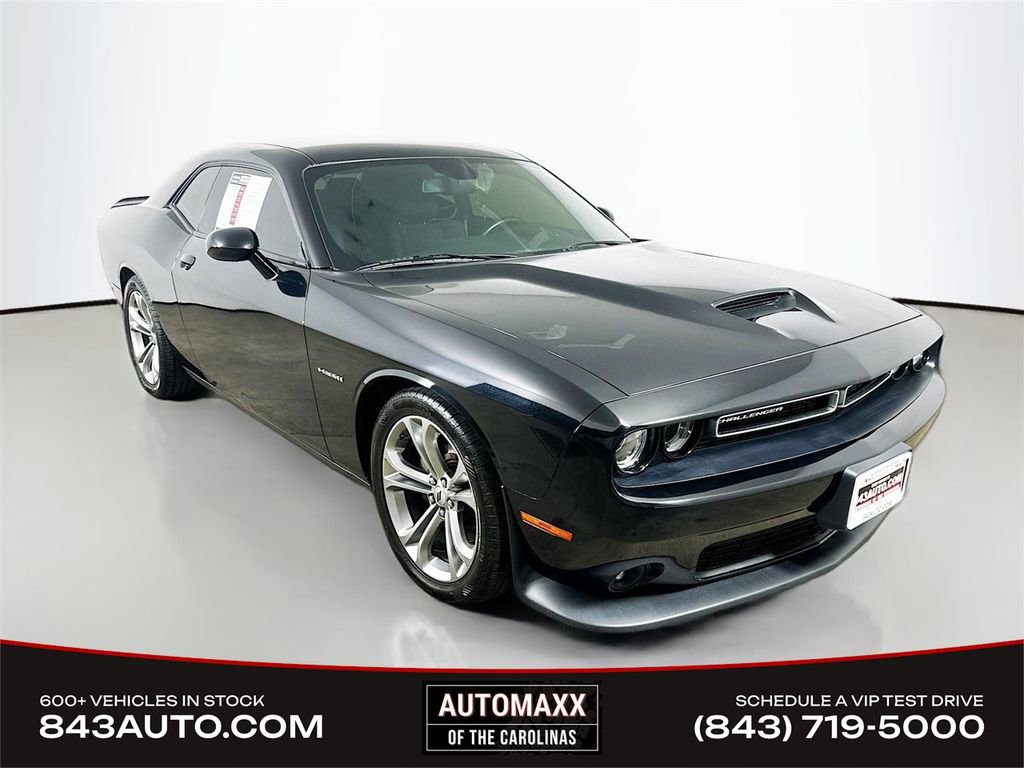 Used 2022 Dodge Challenger R/T RWD image 1