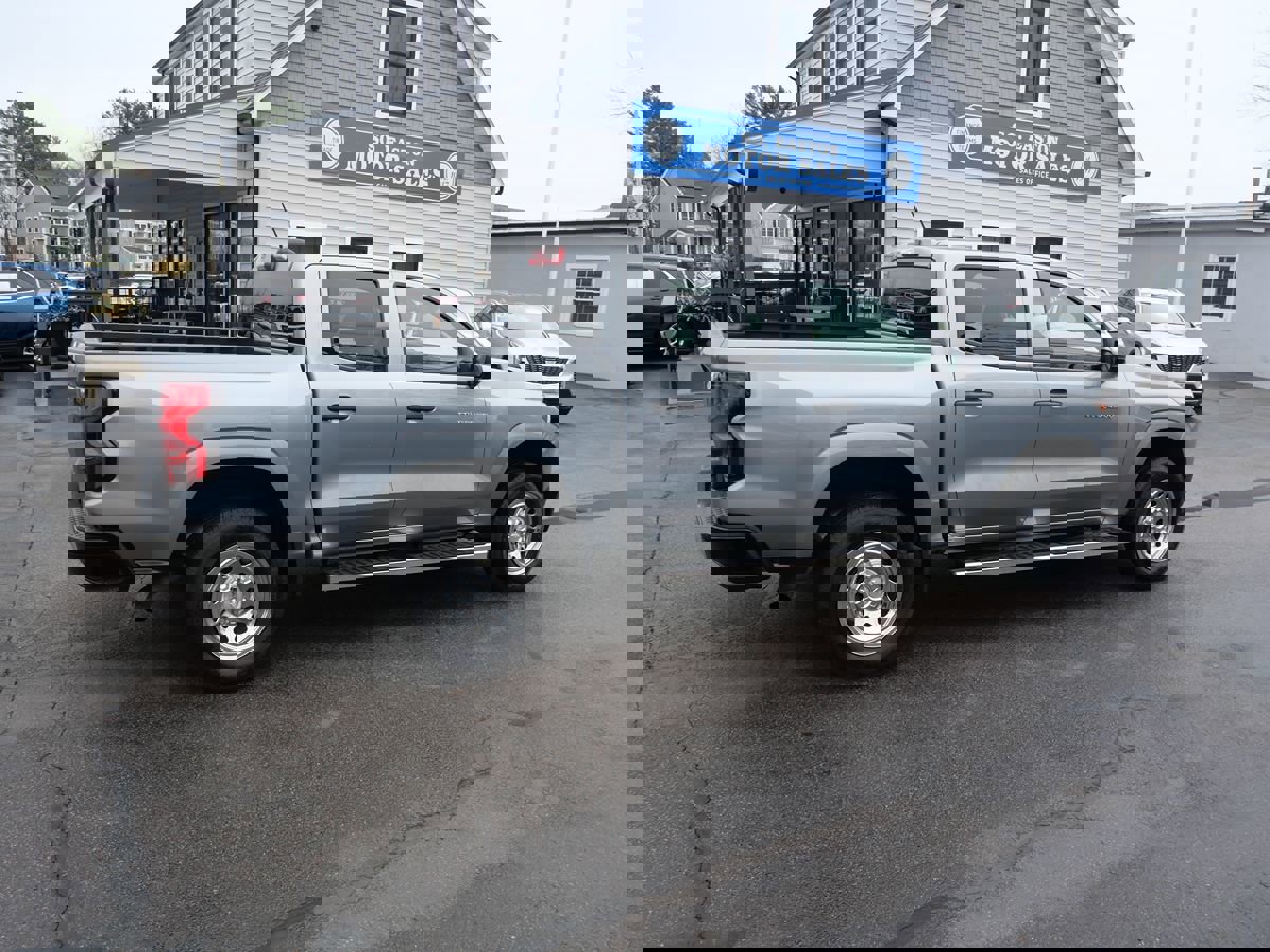 Used 2023 Chevrolet Colorado W/T image 7