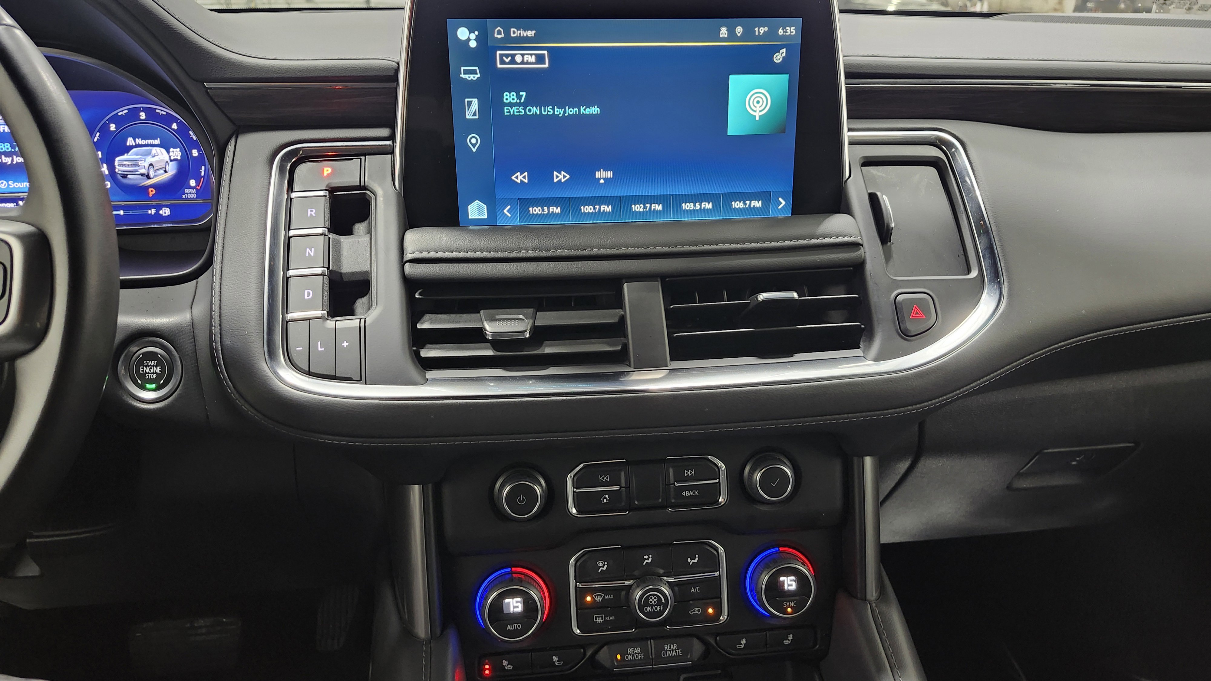 Used 2024 Chevrolet Tahoe LT image 32